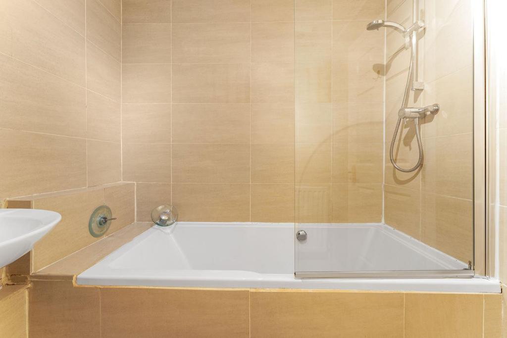 Modern 1Br Flat - Free Parking + Lift Apartamento Edimburgo Exterior foto